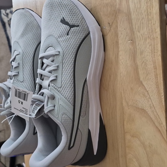 Men's Puma Light Gray Mesh Athletic Sneakers with Black Logo - Picture 3 of 10